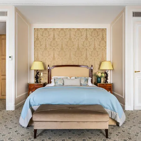San Régis 5* Paris