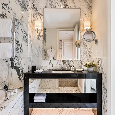 Hotel San Régis 5*
