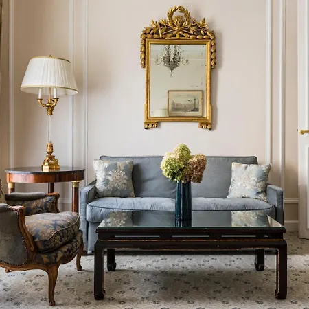 San Regis Paris