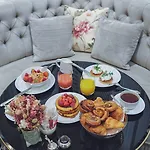 San Regis Paris
