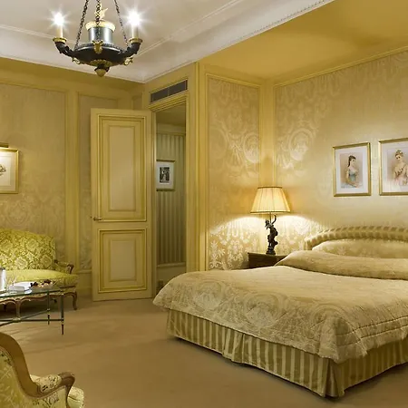 San Regis Paris
